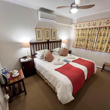 Sundune Guest House 콜체스터 외부 사진