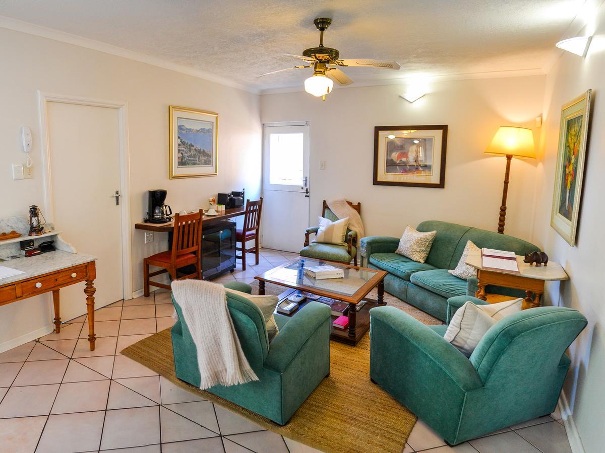 Sundune Guest House 콜체스터 외부 사진