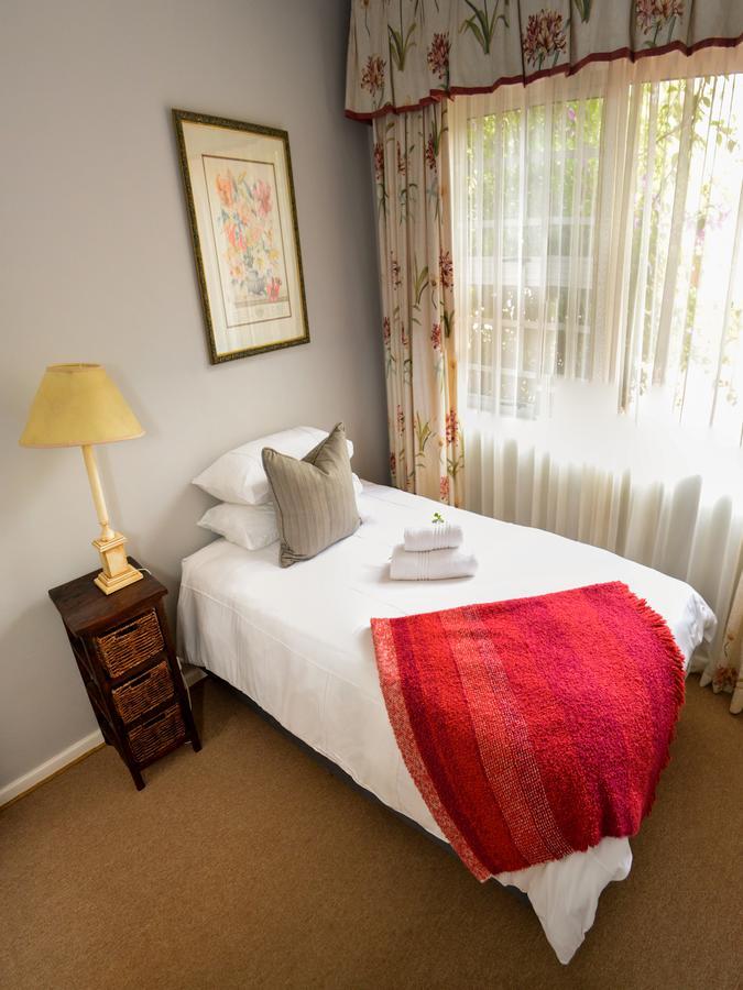 Sundune Guest House 콜체스터 외부 사진